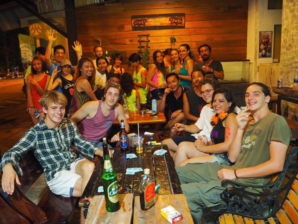 Bigboss Hostel Thong Sala Luaran gambar